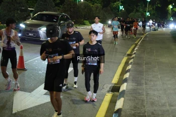 Runner Photo 4240845