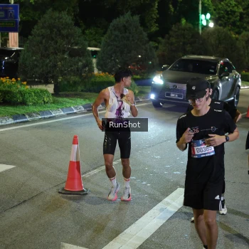 Runner Photo 4240846