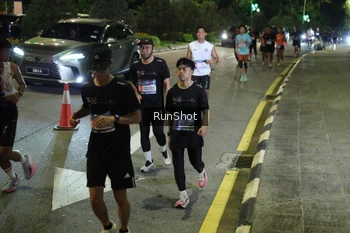 Runner Photo 4240847