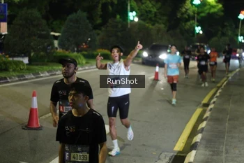 Runner Photo 4240852