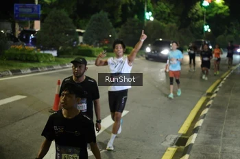 Runner Photo 4240856
