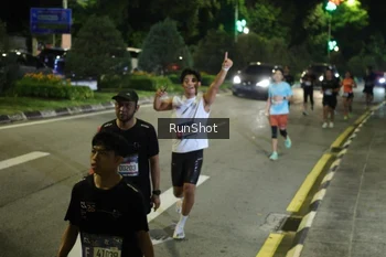 Runner Photo 4240857