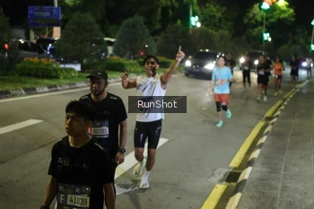 Runner Photo 4240859