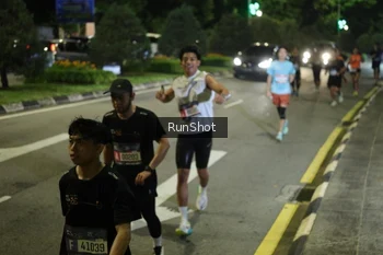 Runner Photo 4240861