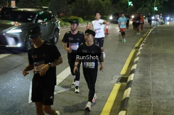 Runner Photo 4240866
