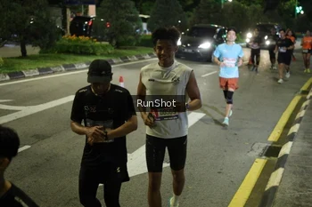 Runner Photo 4240871