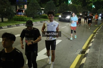Runner Photo 4240877