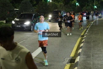 Runner Photo 4240878