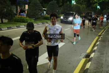 Runner Photo 4240879