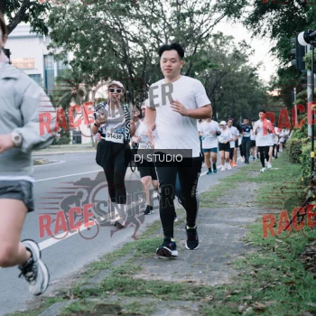 Runner Photo 424088