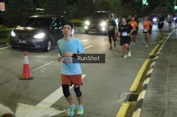 Runner Photo 4240880
