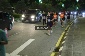 Runner Photo 4240885
