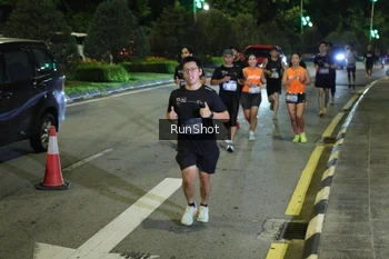 Runner Photo 4240900