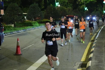 Runner Photo 4240905