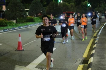 Runner Photo 4240906