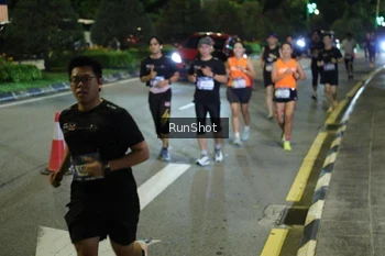 Runner Photo 4240909
