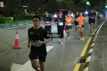 Runner Photo 4240911