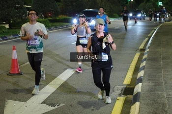Runner Photo 4240912