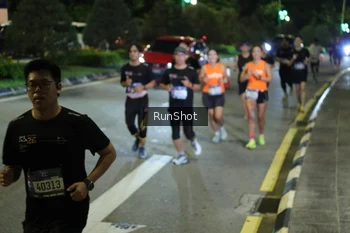Runner Photo 4240913