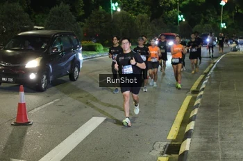 Runner Photo 4240919