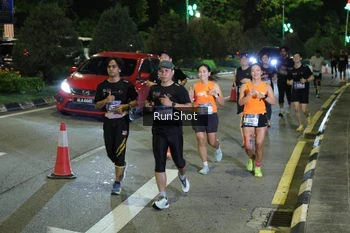 Runner Photo 4240923