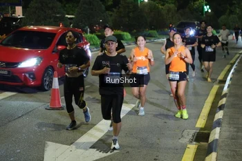 Runner Photo 4240924