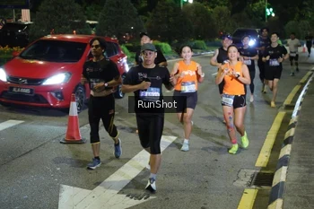 Runner Photo 4240925