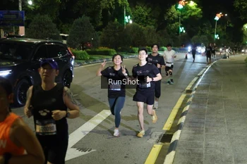 Runner Photo 4240946