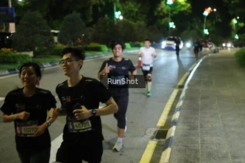 Runner Photo 4240955