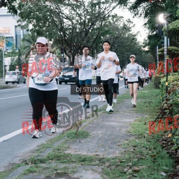 Runner Photo 424096
