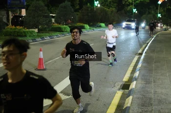 Runner Photo 4240963