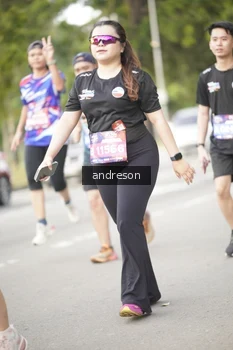 Runner Photo 4240977