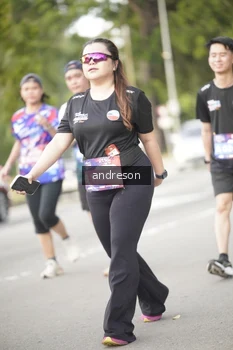 Runner Photo 4240982