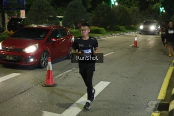 Runner Photo 4240991
