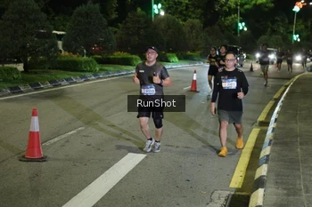 Runner Photo 4240998