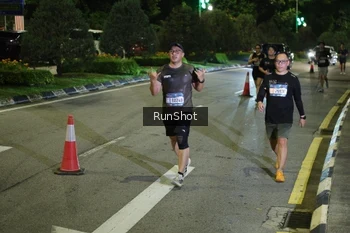 Runner Photo 4241003