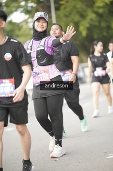Runner Photo 4241030