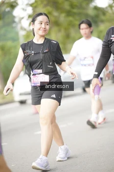 Runner Photo 4241071