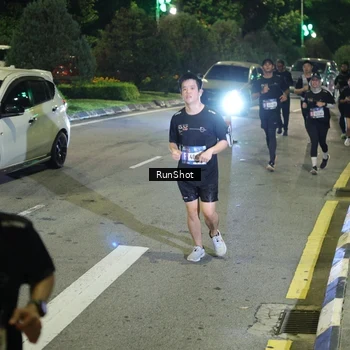 Runner Photo 4241093