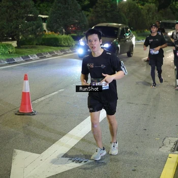 Runner Photo 4241108