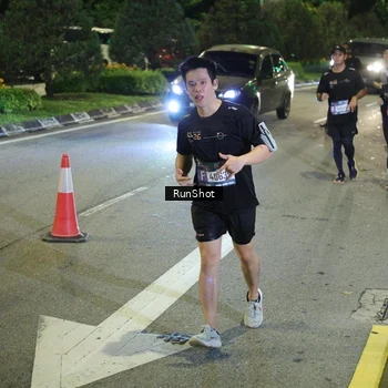 Runner Photo 4241109