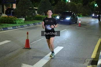Runner Photo 4241117