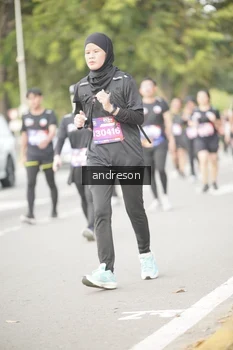 Runner Photo 4241146