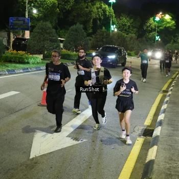 Runner Photo 4241152