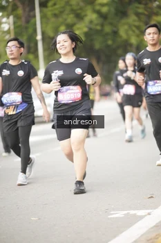 Runner Photo 4241177