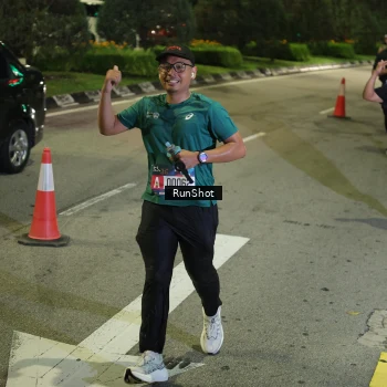 Runner Photo 4241188