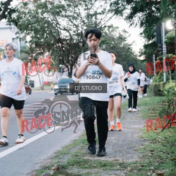 Runner Photo 424125
