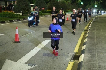 Runner Photo 4241346
