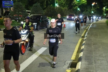 Runner Photo 4241359