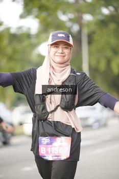 Runner Photo 4241369